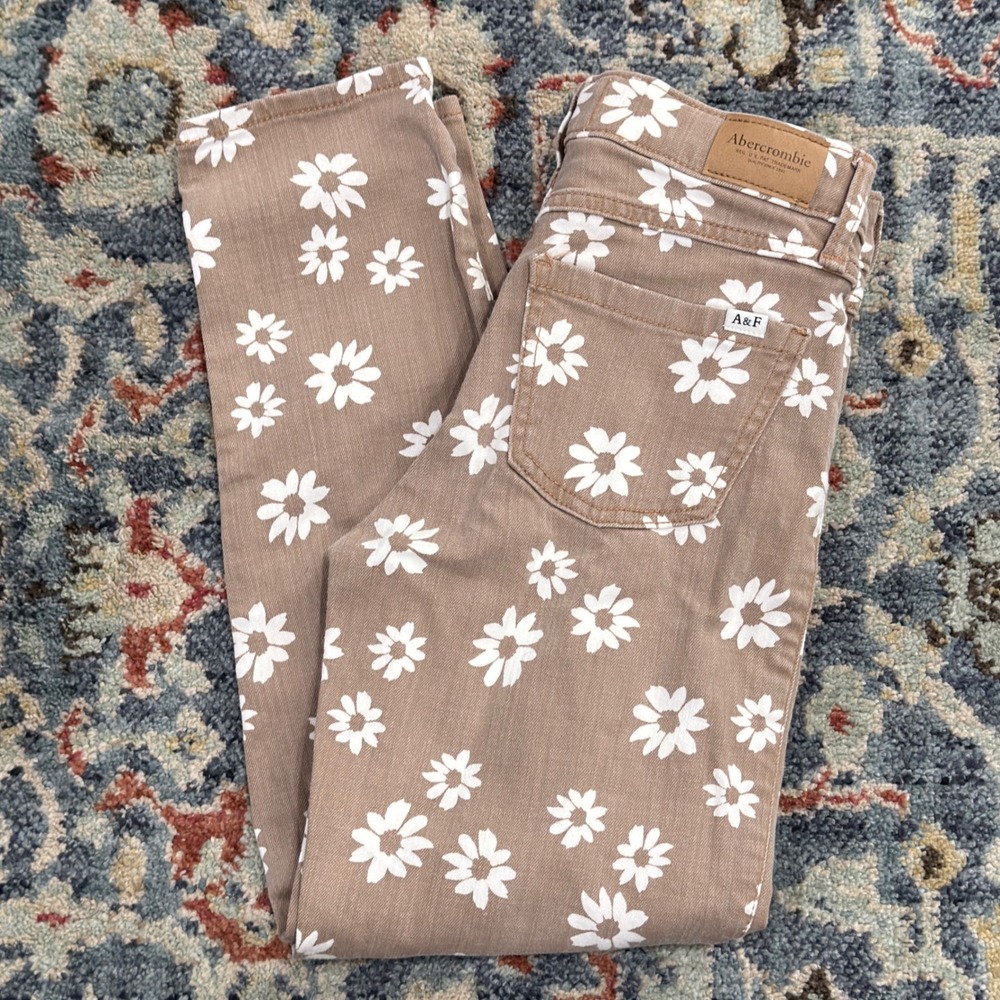Abercrombie Kids High Rise Mini Mom Jeans Girls 11/12 Brown Daisy Floral EUC